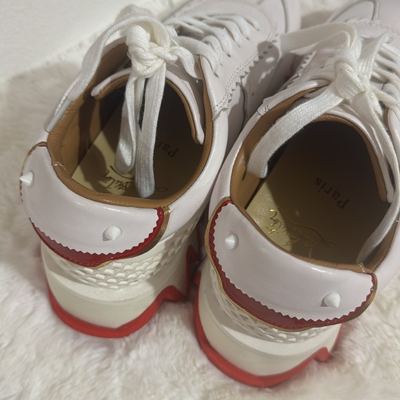 Stylish sneakers 😍👌 - Picture 6 of 11